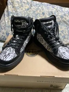 DR.Martens “KENDRICK” PADDED COLLAR BOOTのサムネイル