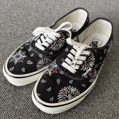 Item thumbnail for item ae12f0ee-a7f6-4fe6-ad46-fbac8264a2d7