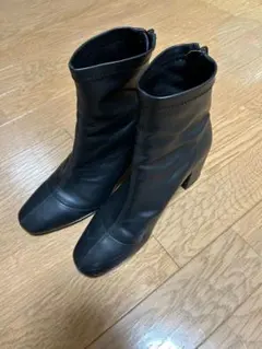 ショートブーツ