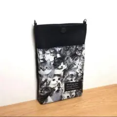 スマホポーチ(本体)　猫柄　モノトーン　サコッシュ　ミニショルダー　サブバック