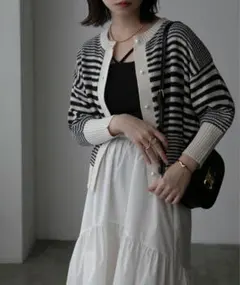 【新品】ランダムボーダー パールボタン ニットカーディガン