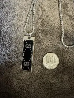 GUCCI ネックレス プレート ロゴ ブラックのサムネイル