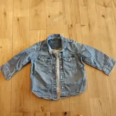 デニム長袖シャツ ギャップ　GAP　84〜90cm　2歳