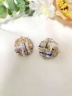 ツイード ボタン ピアス イヤリング 白 ピンク ハンドメイド チェック