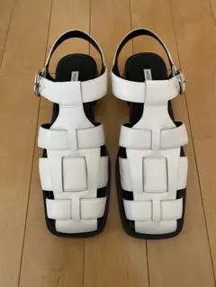 MODE ET JACOMO グルカサンダル ホワイトのサムネイル