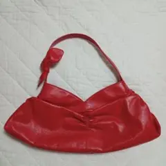 VIVAYOU　赤いリボン付きハンドバッグ