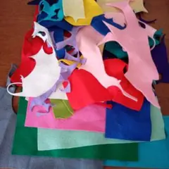 フェルト　はぎれセット　大きさ色々　計約145ｇ