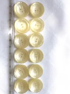 NO.112昭和レトロボタン　ヴィンテージ　イエロー光沢大12個セット