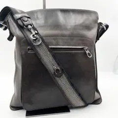 ボッテガヴェネタ ショルダーバッグ サコッシュ レザー ダークブラウン 斜め掛けのサムネイル