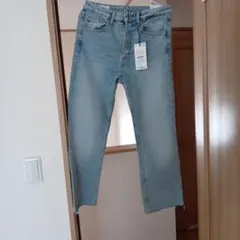 ZARA　ライトブルー ストレートデニム 38