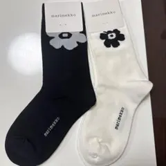 marimekko フラワーパターン アンクルソックス 37-39のサムネイル