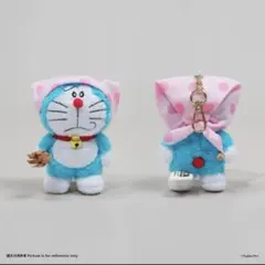 ☆専用 香港限定 100%ドラえもん&フレンズ展 サンタイン キーチェーン