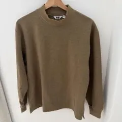 【ユニクロ】モックネック長袖Tシャツ　Mサイズ