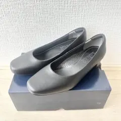 NUOVO ヌォーヴォ NE30032　スクエアトゥパンプス ブラック 黒のサムネイル