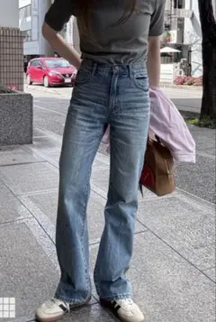 ストレートデニム ハイウエスト フレアシルエット