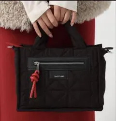 30分限定セール！BAYFLOWキルトパッファースクエアショルダー Black