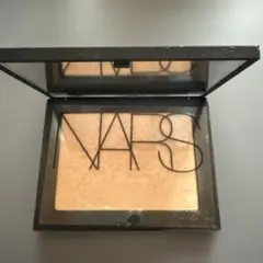 NARS ハイライティングパウダー 14g 5222のサムネイル