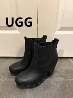 UGG 厚底 サイドゴア ブーツのサムネイル