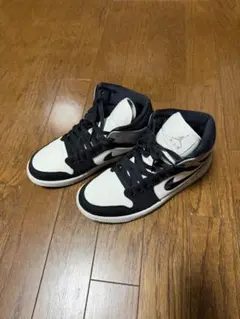 エアジョーダン　1 MID SE