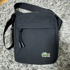ブラックナイロンショルダーバッグラコステ