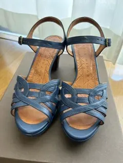 SALE！美品！CHIE MIHARA チエミハラ★サンダル・ネイビー36.5のサムネイル