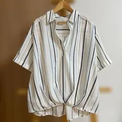 one way ストライプシャツ 半袖 前裾タック ゆったり ホワイト系 春夏のサムネイル