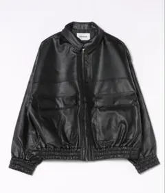   ジョングク着用　フェイクレザー ボンバージャケット BTSジョングク着用】Calvin Kleinフェイクレザーボンバージャケット
