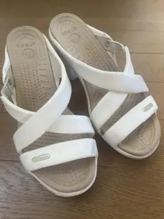 Crocs 厚底サンダル ヒール ホワイト ミュールのサムネイル