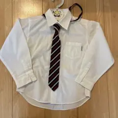 ホワイト長袖シャツとストライプネクタイセット