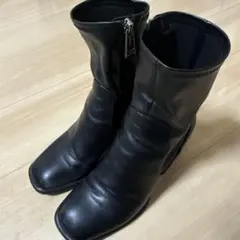 ZARA ブーツ　ブラック