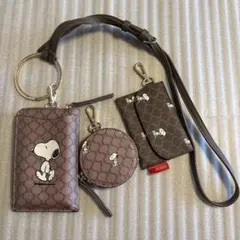 スヌーピー　3連マルチショルダーバッグ　しまむら