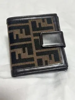 FENDI 二つ折り財布 ブラック/ブラウン