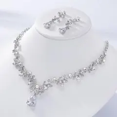新品2点セット☆ネックレス&イヤリング☆ジニコニア結婚式ブライダルウェディング