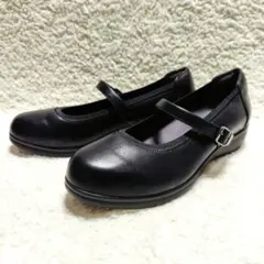 美品 fuwaraku ストラップパンプス 黒 25.5 EEEE 大きめ 幅広