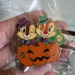 Disney チップとデール クリスマス ピンバッジ - メルカリ