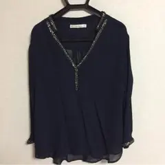 新品☆ZARAネイビーブラウス