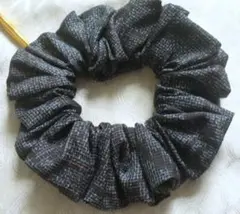 ゴム交換可能 渋い黒灰青系 紬 フリルフリルシュシュ シルク 着物リメイク