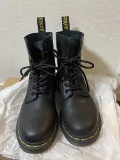 Dr. Martens KENDRA レースアップヒールブーツ - メルカリ