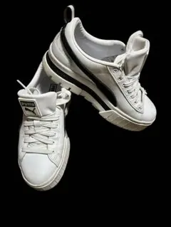 PUMA直営通販限定　レイズ　レザー　ブラック　✖️ ホワイト　スニーカー24㌢