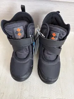 (サイズ19センチ)Columbia キッズブーツ 黒 防水