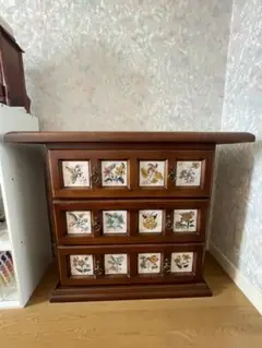 ˚✧₊⁎断捨離SALE品⁎⁺˳✧༚ バレンシア家具♡スペイン アンティーク家具 アンティーク 3段タイルチェスト スペイン家具 バレンシア家具