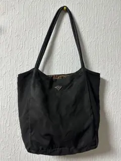 Bottega Veneta リバーシブル　ブラックトートバッグ レオパード内装