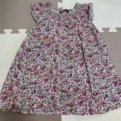 美品　可愛い花柄ワンピース　サイズ90