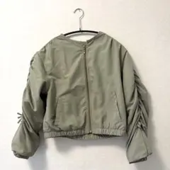 女の子 140 ノーカラーブルゾン カーキ 春秋アウター