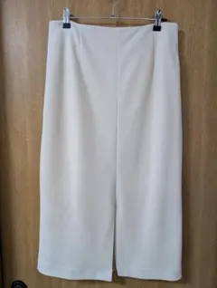 【美品】【HILLARY】アイボリー スリット入り スカート Lサイズ