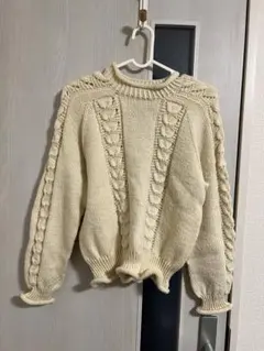 アイボリー ケーブルニットセーター 長袖