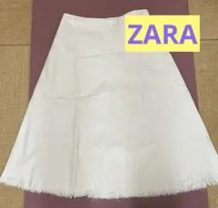 ZARA TRF フレアスカート ホワイト Sサイズのサムネイル