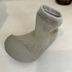 attipas ベビーシューズ カーキ　ニット　11.5 左だけ