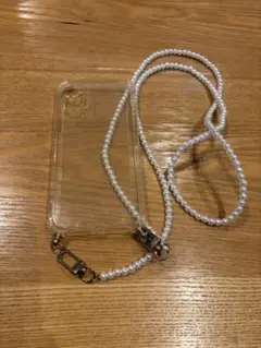 iPhone11用クリアケースとパールストラップ