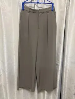 UNIQLOドレープワイドクロップドパンツ S